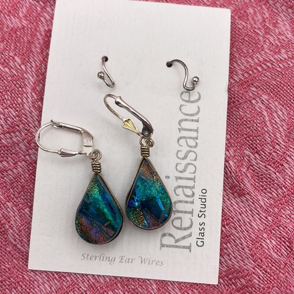 Copper Green Glass Tear Drop Dangle Earrings - Picture 6 of 6